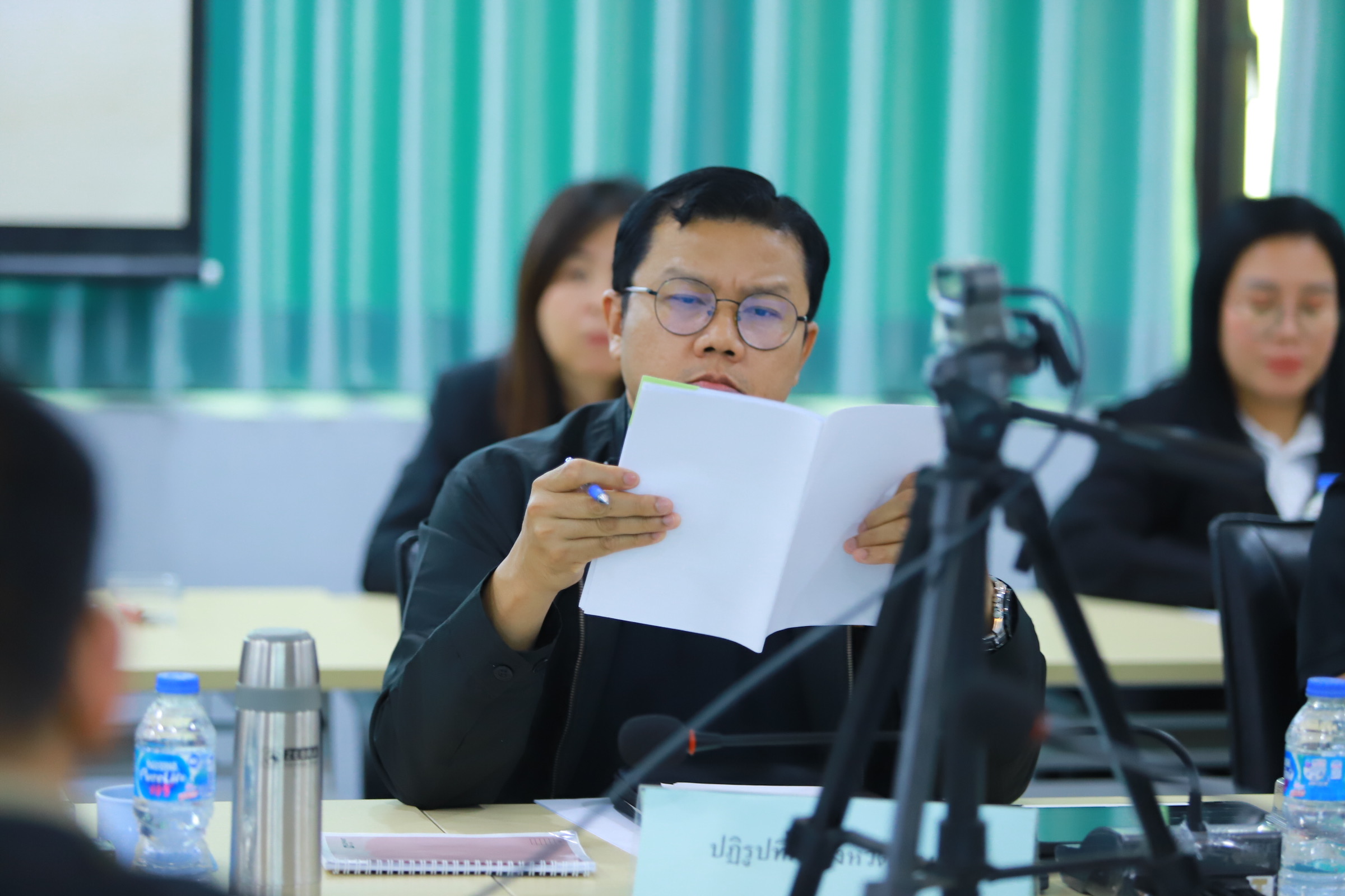 title - เลขาธิการ ส.ป.ก. ประชุมติดตามผลการดำเนินงาน และการใช้จ่ายงบประมาณ ประจำปีงบประมาณ พ.ศ.2569 ของภาคใต้ 